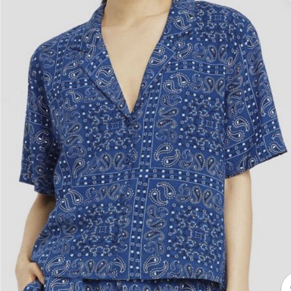 Blue Bandana Women’s button up. NWT. Size XS